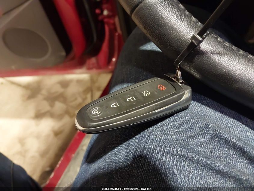 2018 Ford Escape Titanium VIN: 1FMCU9J99JUB96433 Lot: 43924541