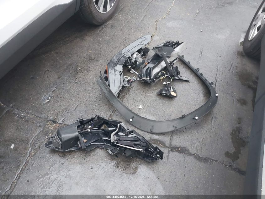 2025 Toyota Grand Highlander Hybrid Limited Max VIN: 5TDADAB50SS017842 Lot: 43924559