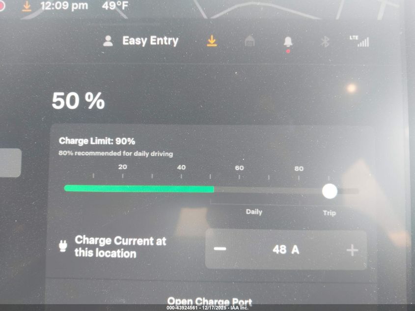 2025 Tesla Model 3 Long Range Rear-Wheel Drive/Standard Rear-Wheel Drive VIN: 5YJ3E1EA0SF976399 Lot: 43924561