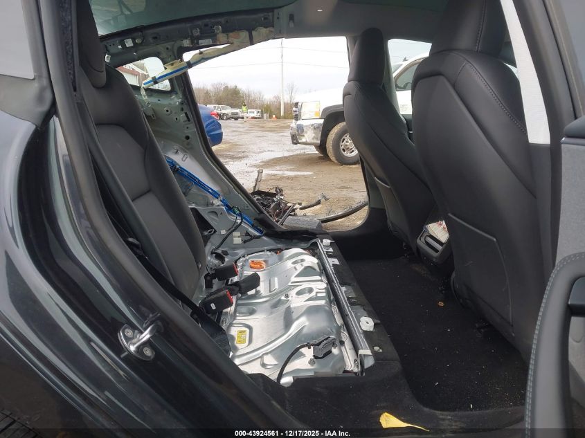 2025 Tesla Model 3 Long Range Rear-Wheel Drive/Standard Rear-Wheel Drive VIN: 5YJ3E1EA0SF976399 Lot: 43924561