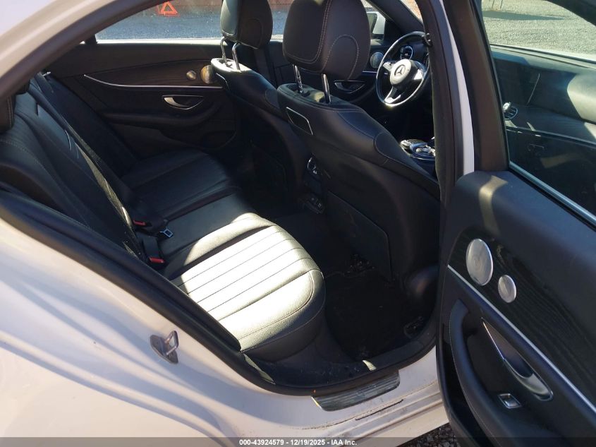 2018 Mercedes-Benz E 300 4Matic VIN: WDDZF4KB4JA442583 Lot: 43924579