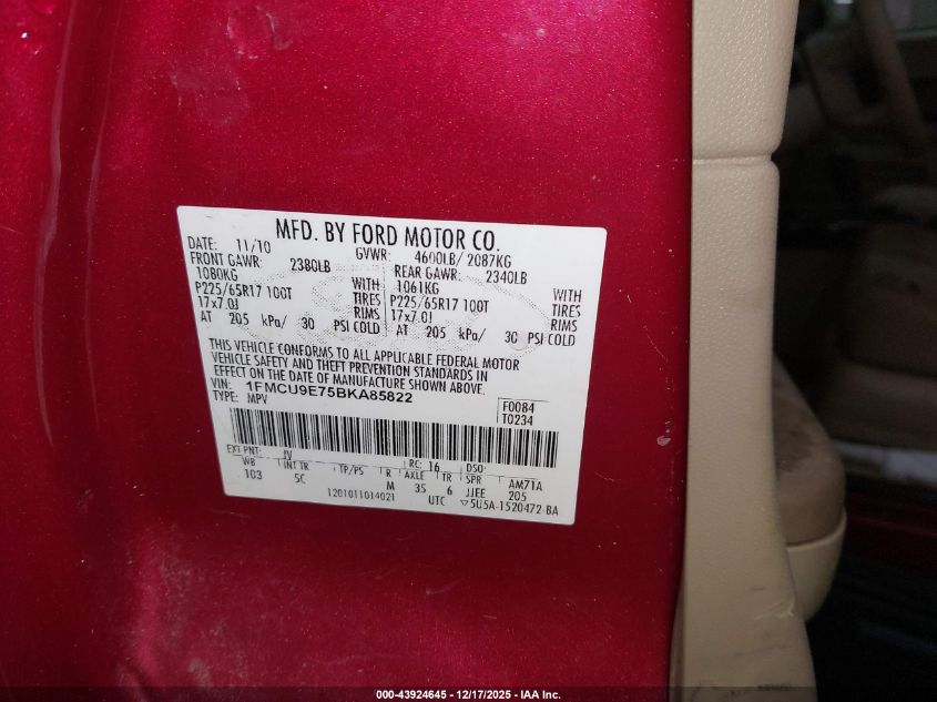 2011 Ford Escape Limited VIN: 1FMCU9E75BKA85822 Lot: 43924645