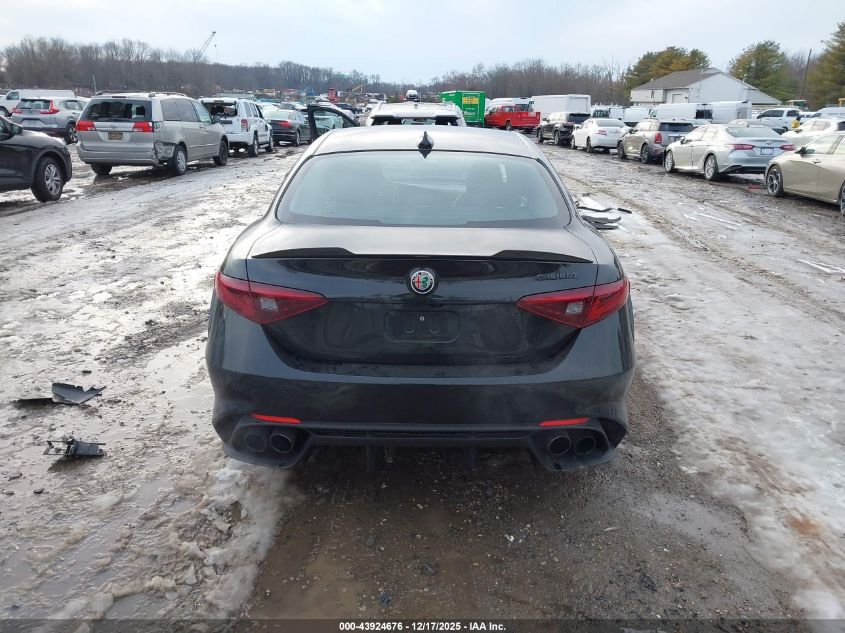 2021 Alfa Romeo Giulia Quadrifoglio Rwd VIN: ZARFAMEV0M7648976 Lot: 43924676