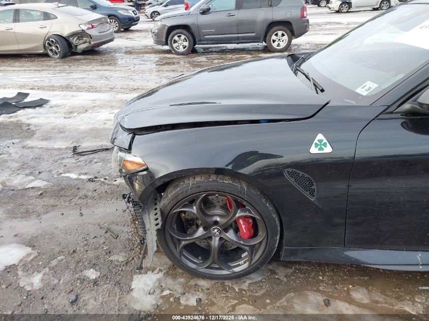 2021 Alfa Romeo Giulia Quadrifoglio Rwd VIN: ZARFAMEV0M7648976 Lot: 43924676