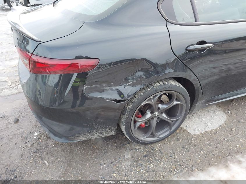 2021 Alfa Romeo Giulia Quadrifoglio Rwd VIN: ZARFAMEV0M7648976 Lot: 43924676
