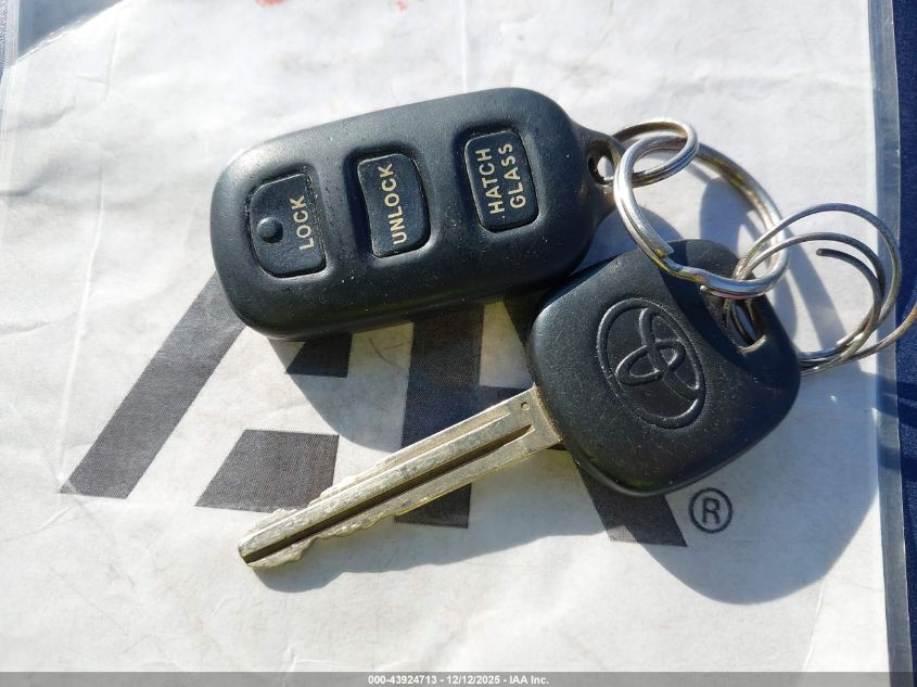 2008 Toyota Matrix VIN: 2T1KR32EX8C698921 Lot: 43924713