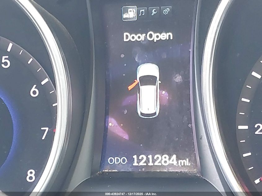 2014 Hyundai Santa Fe Sport 2.4L VIN: 5XYZUDLB5EG136383 Lot: 43924747