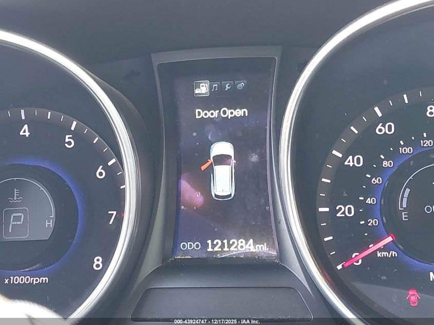 2014 Hyundai Santa Fe Sport 2.4L VIN: 5XYZUDLB5EG136383 Lot: 43924747