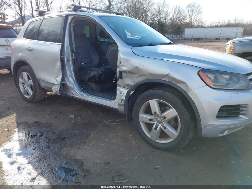 VOLKSWAGEN TOUAREG VR6 LUX