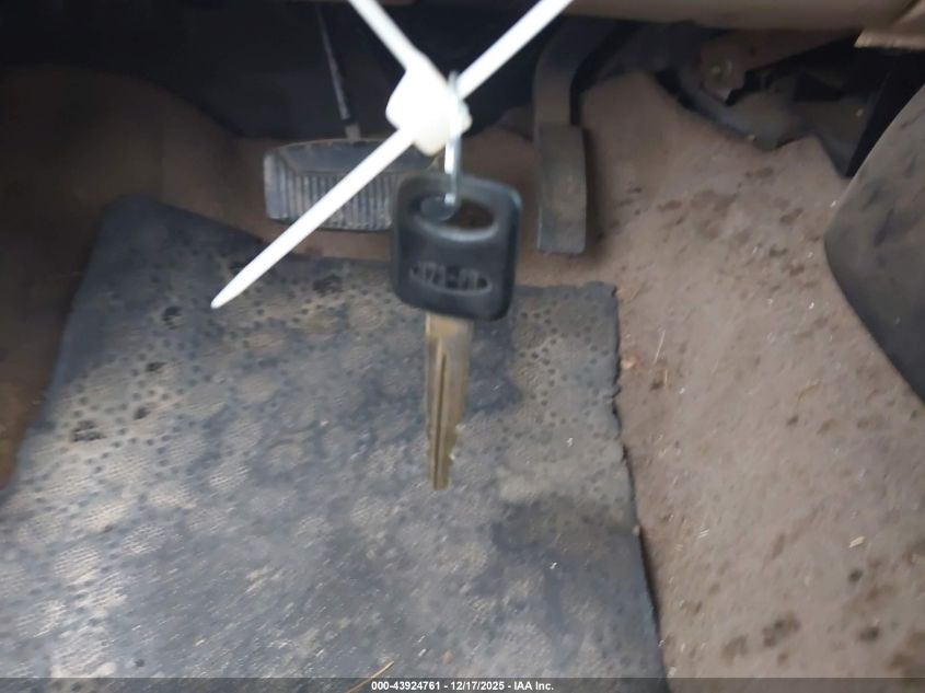 1998 Ford Ranger Splash/Xl/Xlt VIN: 1FTYR10CXWUC28890 Lot: 43924761