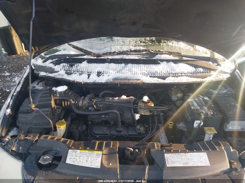 2005 Chrysler Town & Country Touring VIN: 2C4GP54L85R198268 Lot: 43924833