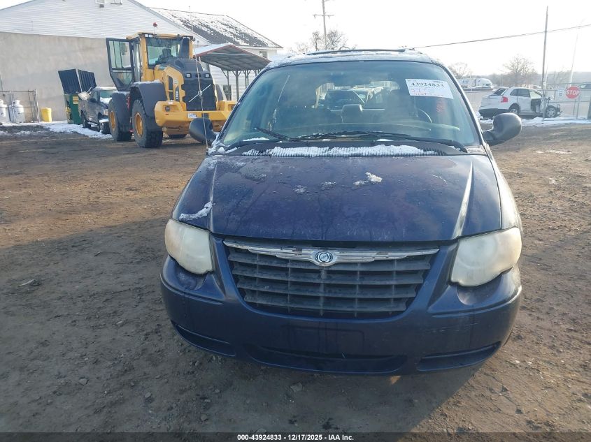 2005 Chrysler Town & Country Touring VIN: 2C4GP54L85R198268 Lot: 43924833