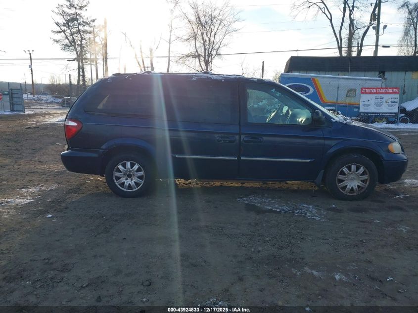 2005 Chrysler Town & Country Touring VIN: 2C4GP54L85R198268 Lot: 43924833