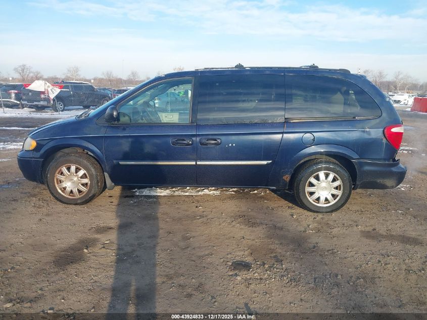 2005 Chrysler Town & Country Touring VIN: 2C4GP54L85R198268 Lot: 43924833