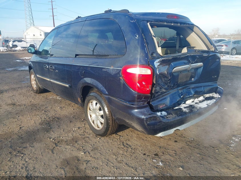 2005 Chrysler Town & Country Touring