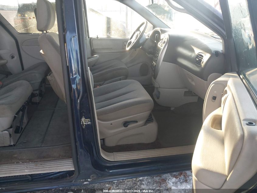 2005 Chrysler Town & Country Touring VIN: 2C4GP54L85R198268 Lot: 43924833