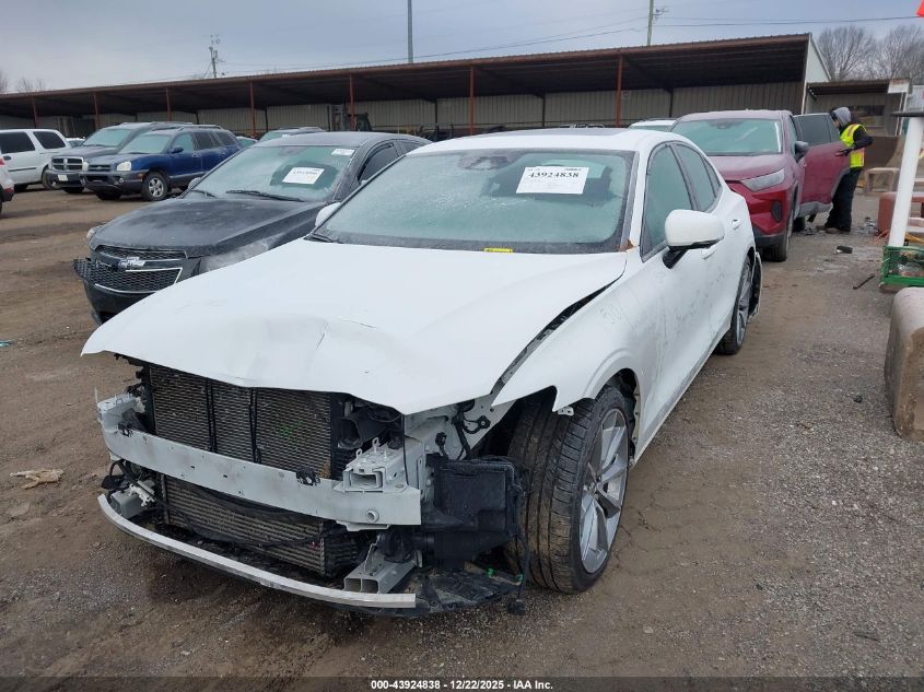 2021 Volvo S60 T6 Momentum VIN: 7JRA22TK6MG081298 Lot: 43924838