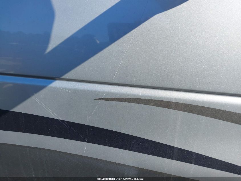 2004 Ford E-450 Cutaway Standard VIN: 1FDXE45SX4HA42518 Lot: 43924848