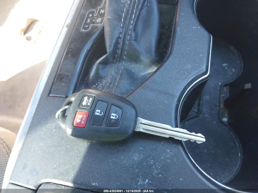 2015 Toyota Camry Le VIN: 4T1BF1FK2FU485034 Lot: 43924861