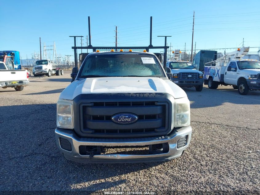 2013 Ford F-350 Chassis Xl VIN: 1FDRF3GT5DEB53565 Lot: 43924867