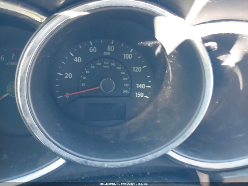 2011 Kia Sorento Lx V6 VIN: 5XYKT4A25BG081064 Lot: 43924878