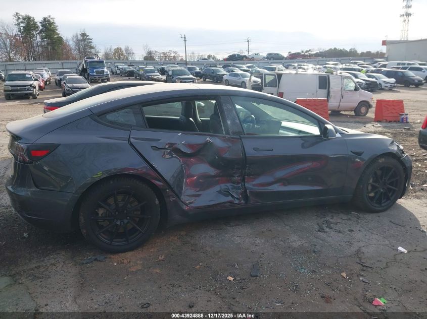 2018 Tesla Model 3 Long Range/Mid Range VIN: 5YJ3E1EA9JF036763 Lot: 43924888