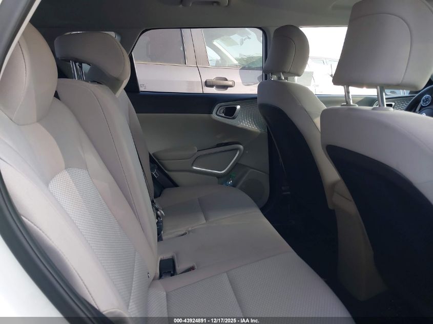 2020 Kia Soul Lx VIN: KNDJ23AU8L7728257 Lot: 43924891