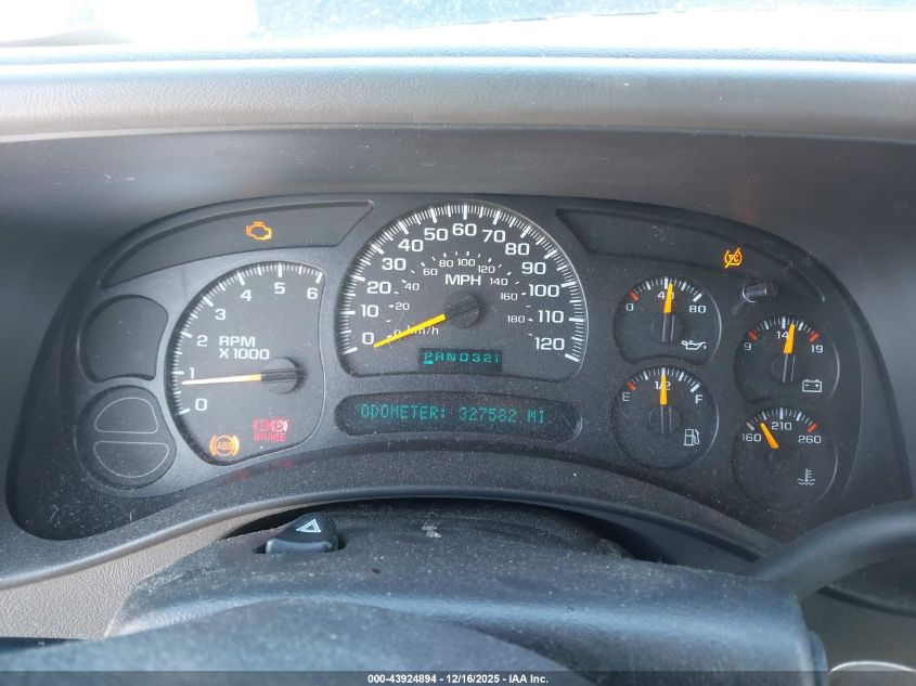 2004 Chevrolet Suburban 1500 Lt VIN: 3GNEC16Z84G273270 Lot: 43924894