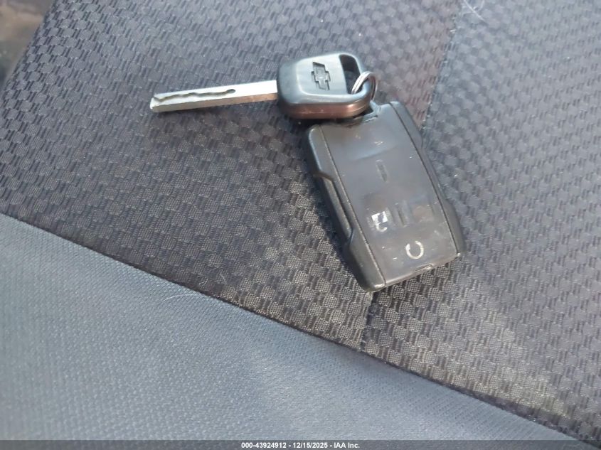 2014 Chevrolet Silverado 1500 2Lt VIN: 1GCUKREC2EF193825 Lot: 43924912