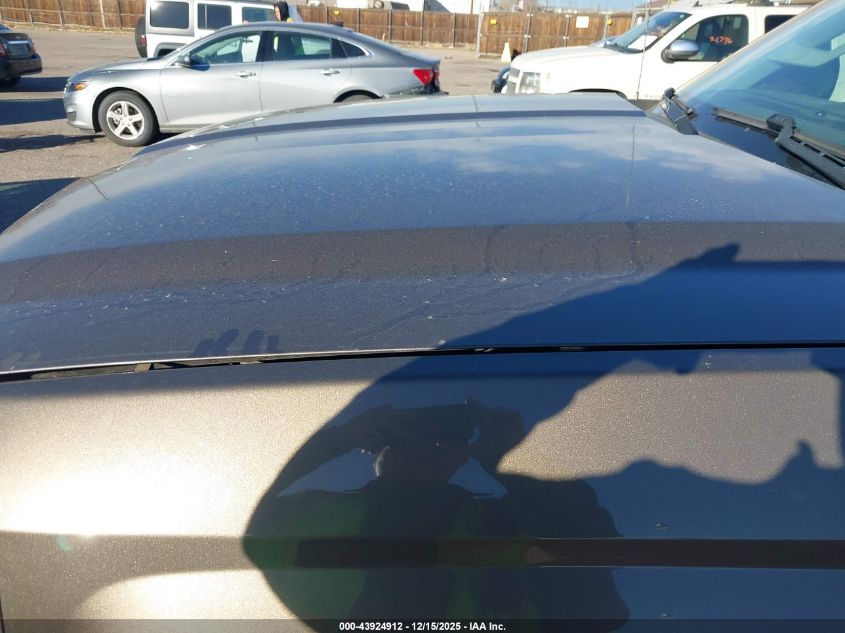 2014 Chevrolet Silverado 1500 2Lt VIN: 1GCUKREC2EF193825 Lot: 43924912