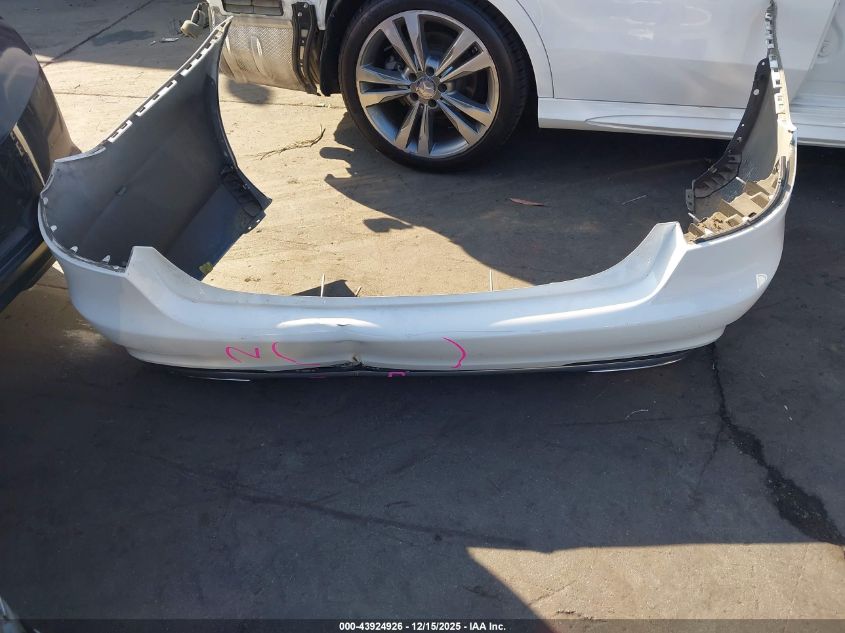 2014 Mercedes-Benz E 350 VIN: WDDHF5KB4EB013025 Lot: 43924926