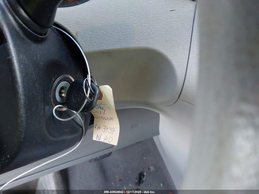 2011 Toyota Sienna Le V6 VIN: 5TDKK3DC4BS013939 Lot: 43924942