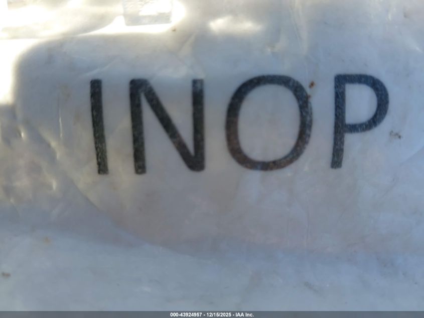 2005 Toyota Sequoia Limited V8 VIN: 5TDBT48A85S246223 Lot: 43924957