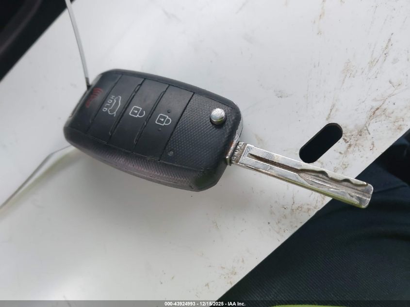 2015 Kia Soul VIN: KNDJN2A24F7130087 Lot: 43924993