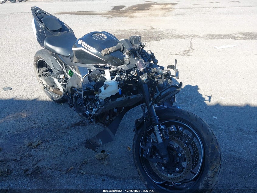 2025 Kawasaki Zx400 S