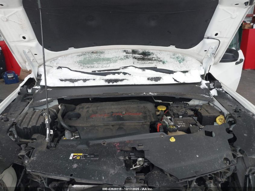 2017 Jeep New Compass Sport 4X4 VIN: 3C4NJDAB0HT607010 Lot: 43925115