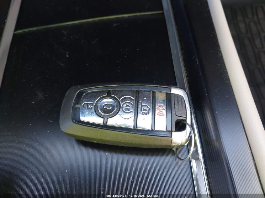 2023 Lincoln Corsair Standard VIN: 5LMCJ1DA0PUL21700 Lot: 43925175