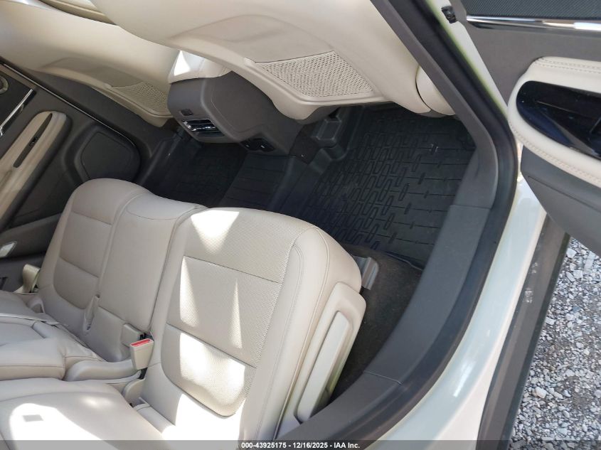 2023 Lincoln Corsair Standard VIN: 5LMCJ1DA0PUL21700 Lot: 43925175