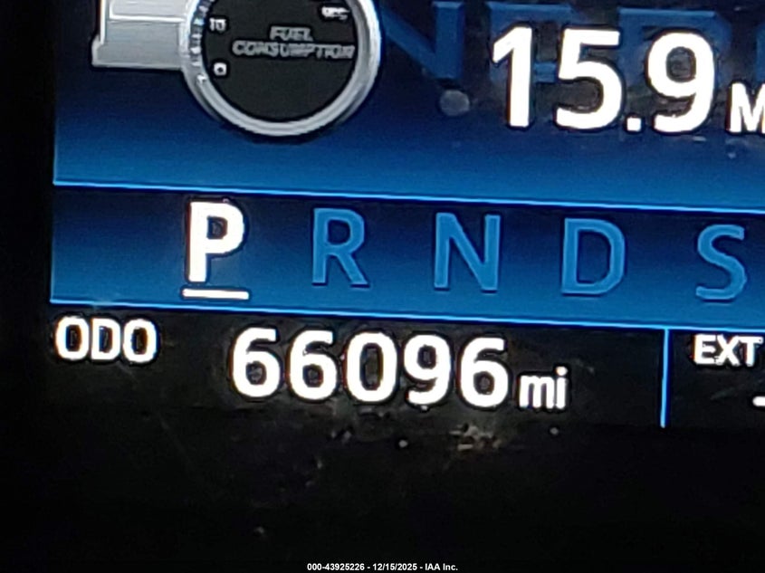 2016 TOYOTA TUNDRA LIMITED 5.7L V8 — Photo 16