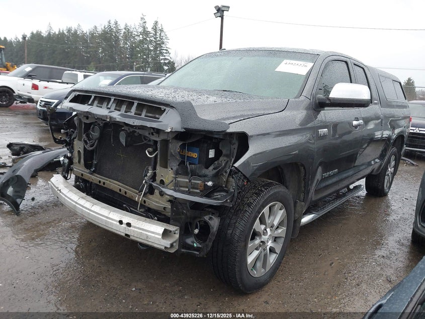 2016 TOYOTA TUNDRA LIMITED 5.7L V8 — Photo 2