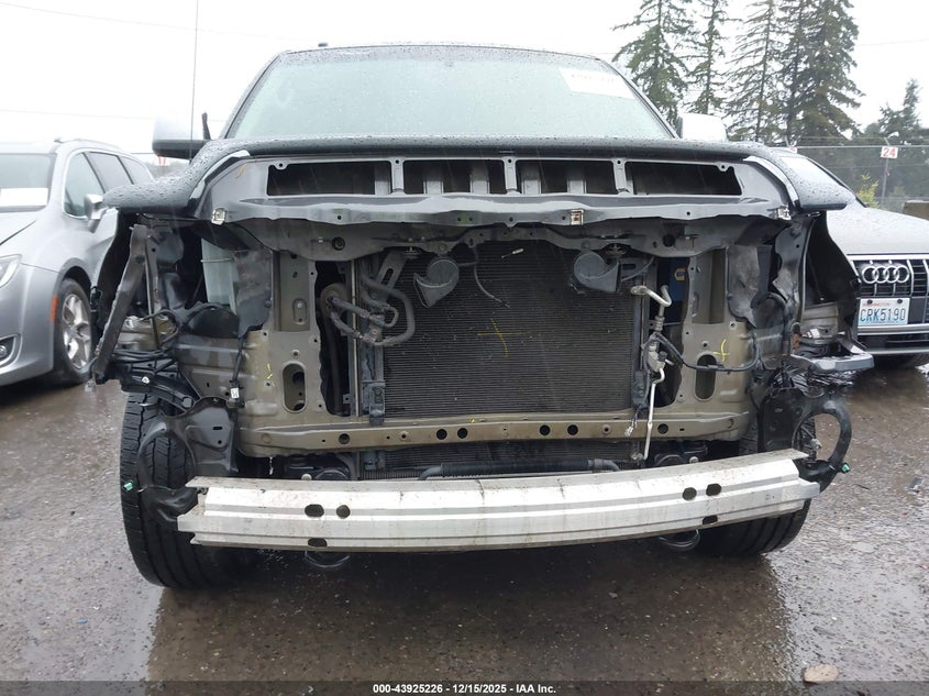 2016 TOYOTA TUNDRA LIMITED 5.7L V8 — Photo 6