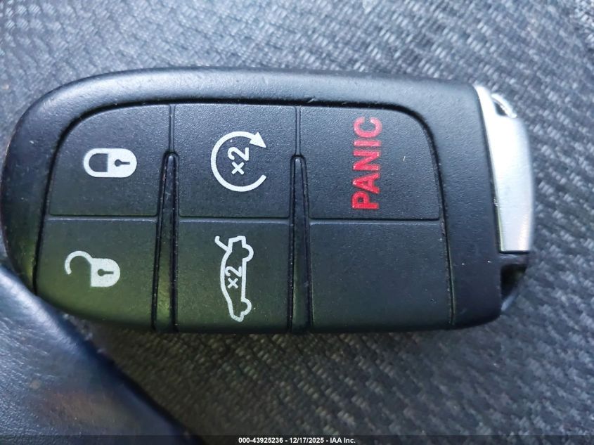 2015 Chrysler 200 S VIN: 1C3CCCBB2FN614858 Lot: 43925236