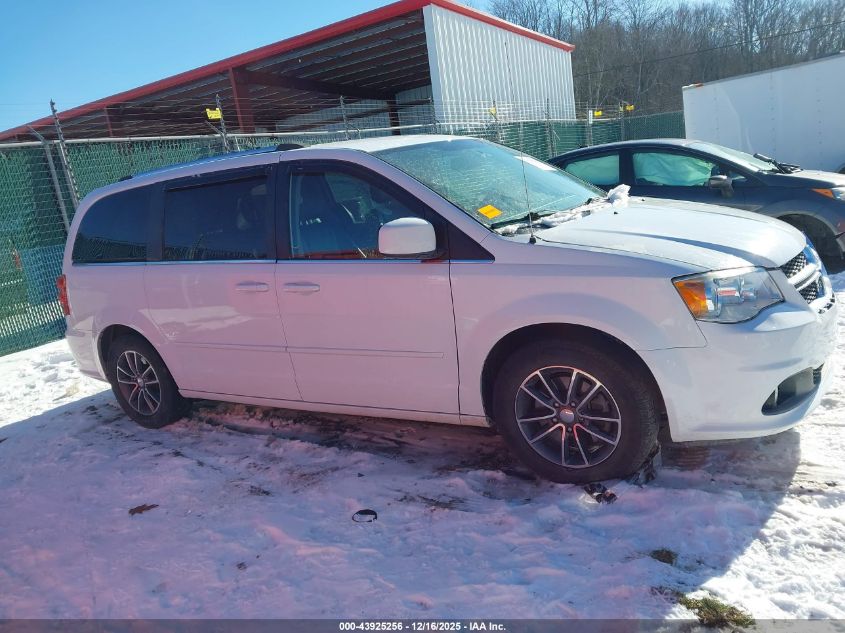 2017 Dodge Grand Caravan Sxt VIN: 2C4RDGCG5HR581199 Lot: 43925256