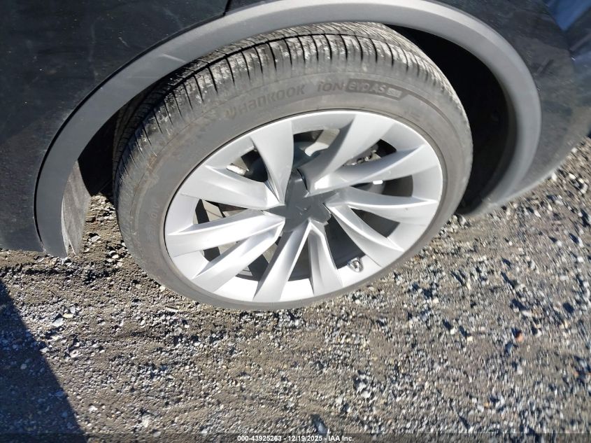 2026 Tesla Model Y Long Range Dual Motor All-Wheel Drive/Long Range Launch Series VIN: 7SAYGDEEXTA400244 Lot: 43925263