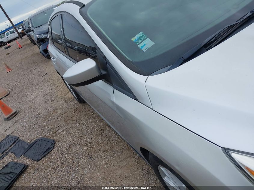 2018 Ford Focus Se VIN: 1FADP3K24JL315239 Lot: 43925282