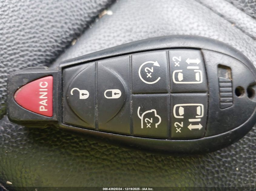 2015 Chrysler Town & Country Touring VIN: 2C4RC1BG7FR626397 Lot: 43925334