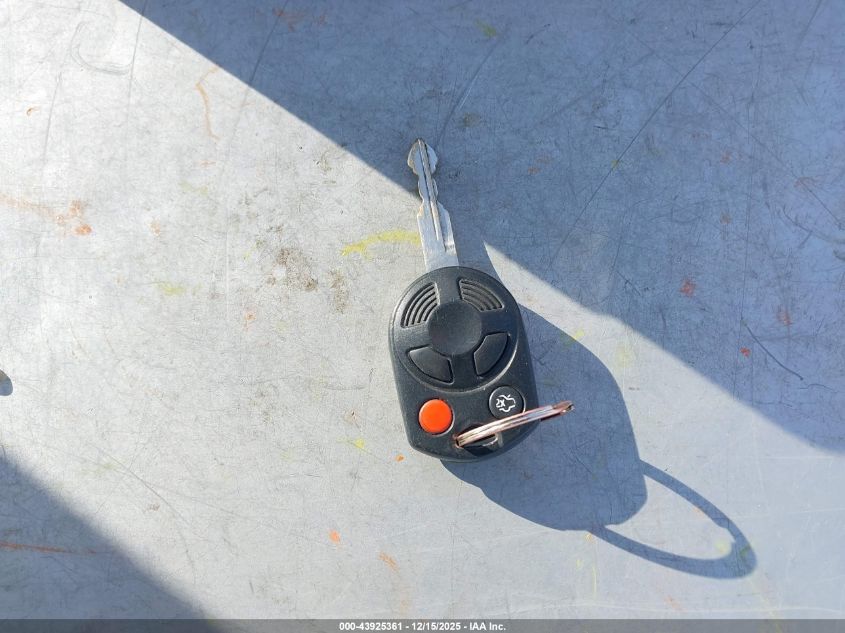 2010 Ford Escape Limited VIN: 1FMCU9EG5AKB54863 Lot: 43925361