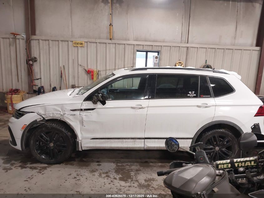 2022 Volkswagen Tiguan 2.0T Se R-Line Black VIN: 3VV8B7AX9NM027155 Lot: 43925375