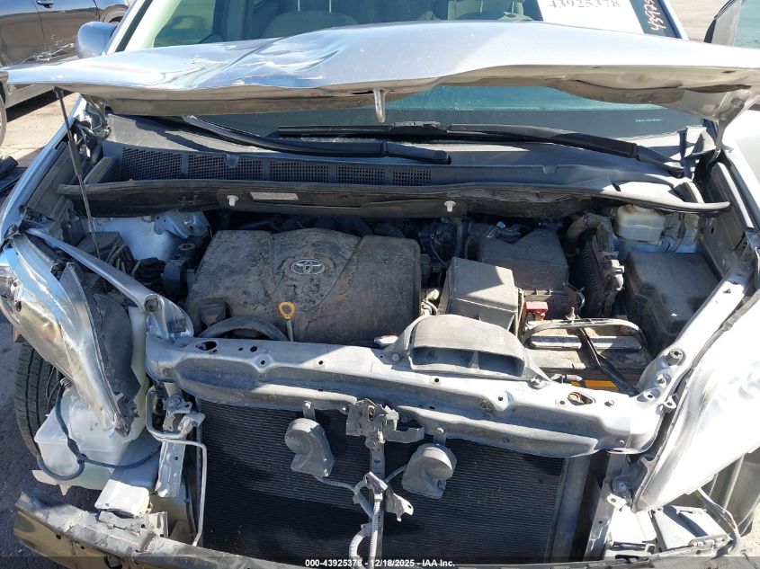 2018 Toyota Sienna Le 8 Passenger VIN: 5TDKZ3DC5JS902419 Lot: 43925378