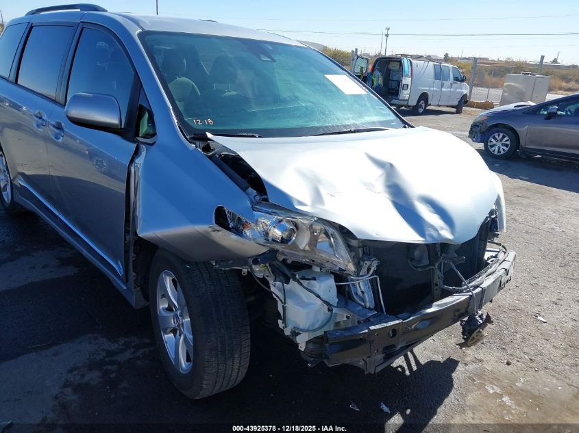 2018 Toyota Sienna Le 8 Passenger VIN: 5TDKZ3DC5JS902419 Lot: 43925378